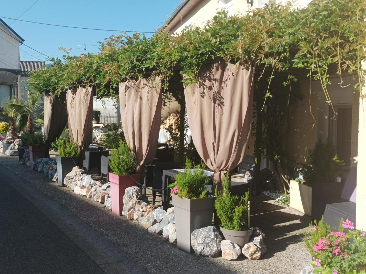 L'Auberge Campagnarde Poueyferré Buitenkant foto