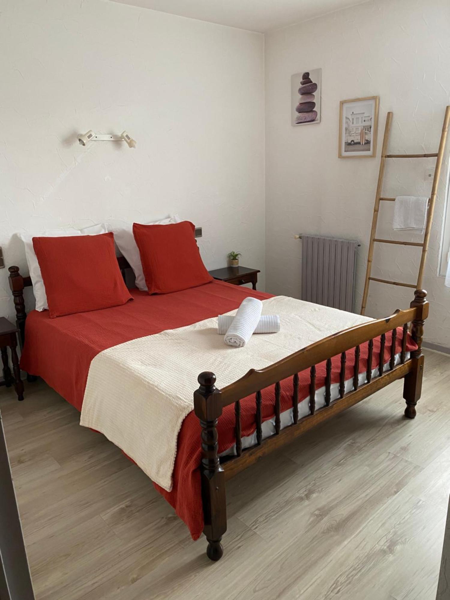 L'Auberge Campagnarde Poueyferré Buitenkant foto